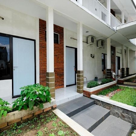 Reddoorz Near Moro Mall Purwokerto Eksteriør billede