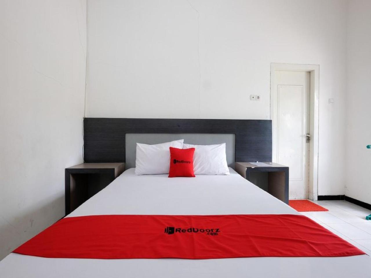 Reddoorz Near Moro Mall Purwokerto Eksteriør billede