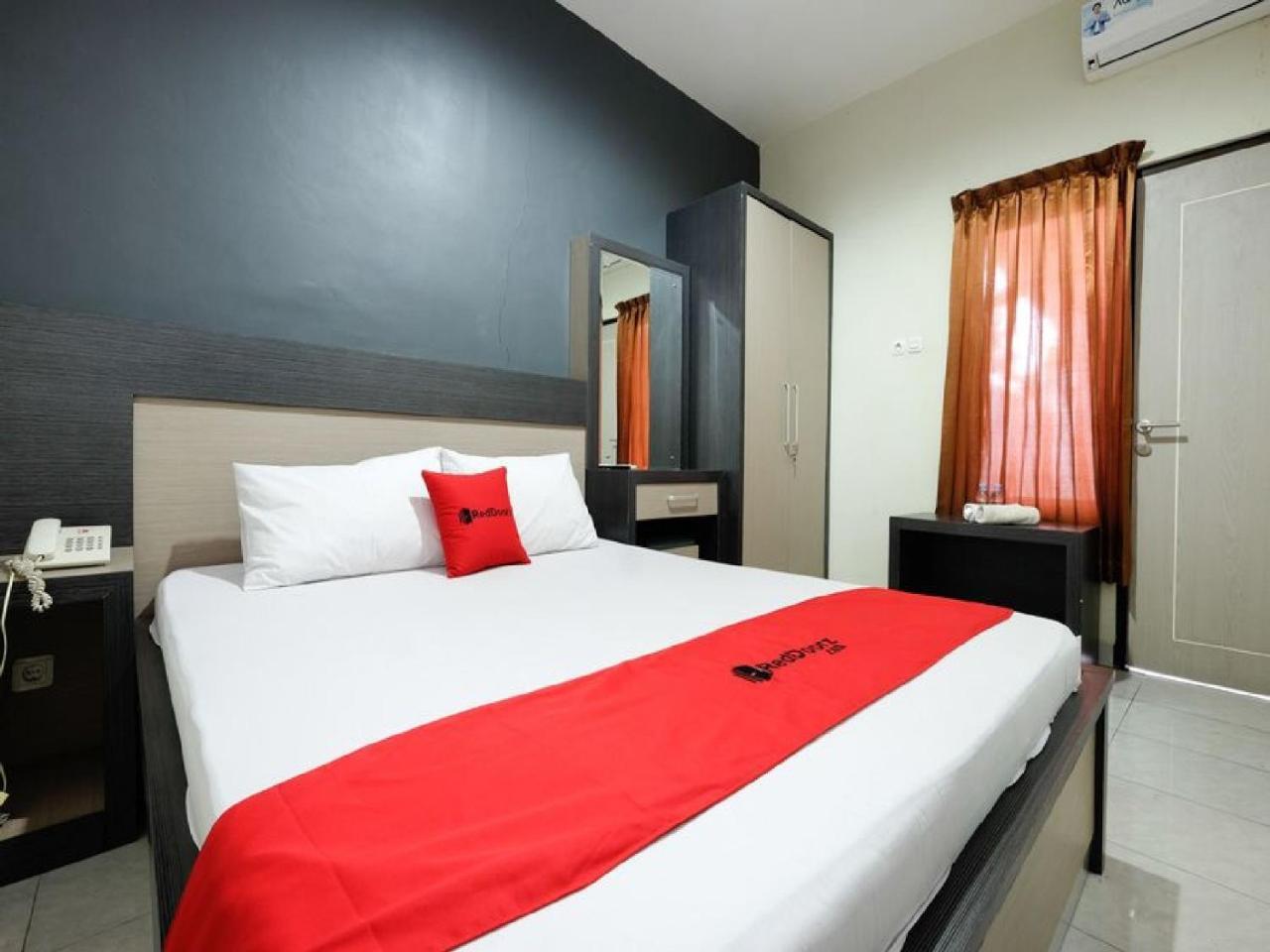 Reddoorz Near Moro Mall Purwokerto Eksteriør billede