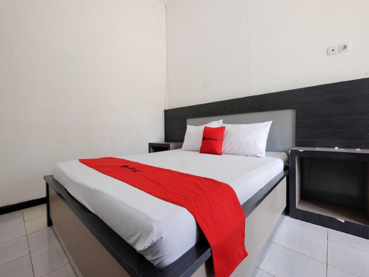 Reddoorz Near Moro Mall Purwokerto Eksteriør billede